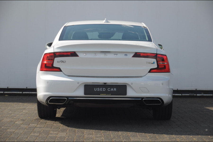 Volvo S90 T4 190PK Automaat Inscription / Adaptieve cruise control / BLIS / Elektrische achterklep / Keyless entry / Parkeersensoren met camera / Apple carplay / Stoelverwarming /