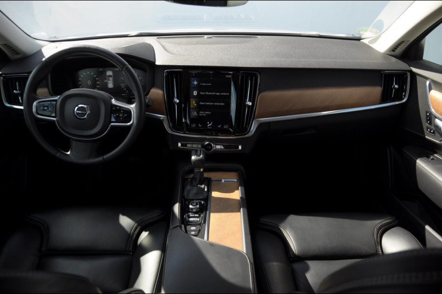 Volvo S90 T4 190PK Automaat Inscription / Adaptieve cruise control / BLIS / Elektrische achterklep / Keyless entry / Parkeersensoren met camera / Apple carplay / Stoelverwarming /
