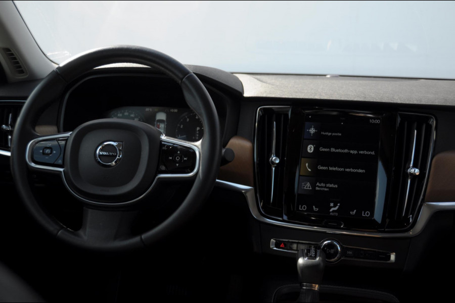 Volvo S90 T4 190PK Automaat Inscription / Adaptieve cruise control / BLIS / Elektrische achterklep / Keyless entry / Parkeersensoren met camera / Apple carplay / Stoelverwarming /
