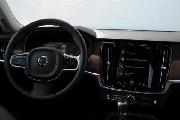 Volvo S90 T4 190PK Automaat Inscription / Adaptieve cruise control / BLIS / Elektrische achterklep / Keyless entry / Parkeersensoren met camera / Apple carplay / Stoelverwarming /