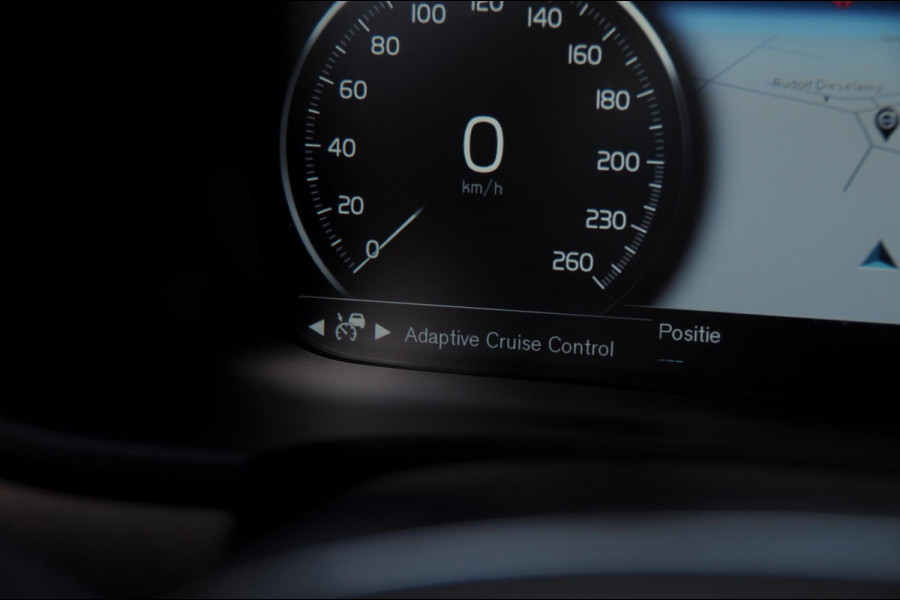 Volvo S90 T4 190PK Automaat Inscription / Adaptieve cruise control / BLIS / Elektrische achterklep / Keyless entry / Parkeersensoren met camera / Apple carplay / Stoelverwarming /