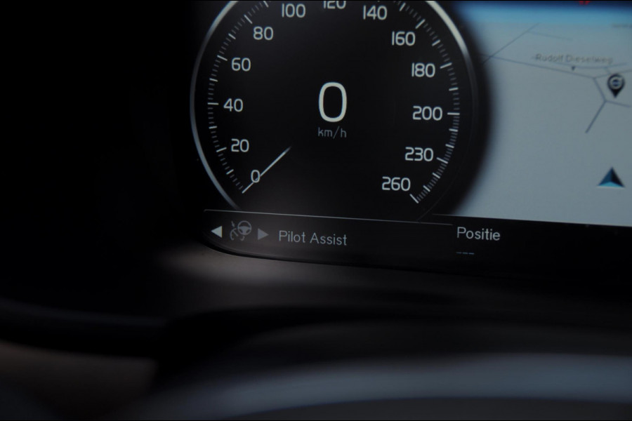 Volvo S90 T4 190PK Automaat Inscription / Adaptieve cruise control / BLIS / Elektrische achterklep / Keyless entry / Parkeersensoren met camera / Apple carplay / Stoelverwarming /