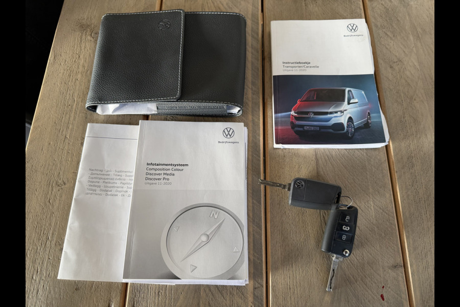 Volkswagen Transporter 2.0 TDI L2H1 150 PK / laadruimte inrichting BPM Vrij