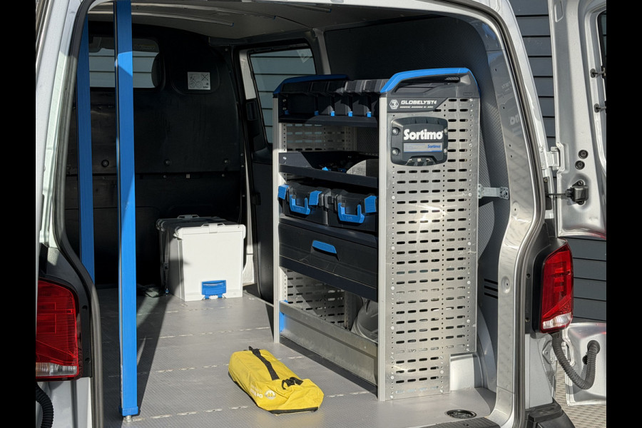 Volkswagen Transporter 2.0 TDI L2H1 150 PK / laadruimte inrichting BPM Vrij