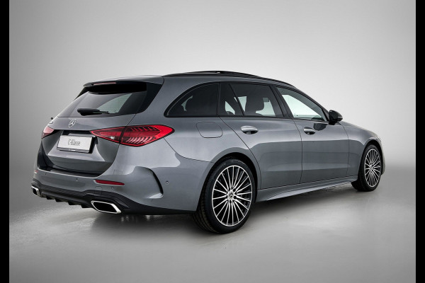 Mercedes-Benz C-Klasse Estate 300 e 140 Years Edition Comfortpakket Plus | Winterpakket | Parkeerpakket met 360°-camera | Panoramaschuifdak | DISTRONIC | 19" multispaaks lichtmetalen AMG-velgen |