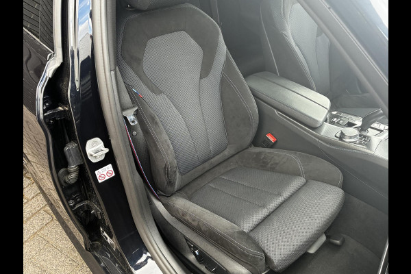 BMW 5 Serie Touring 530d High Executive M Sport Pakket Automaat / Live Cockpit Professional / Head-Up Display / Panoramadak / Laser / Adaptieve Cruise Control / Stoelverwarming / HiFi / 20 Inch / Sportstoelen voor / DAB