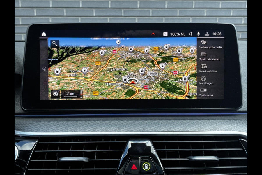 BMW 5 Serie Touring 530d High Executive M Sport Pakket Automaat / Live Cockpit Professional / Head-Up Display / Panoramadak / Laser / Adaptieve Cruise Control / Stoelverwarming / HiFi / 20 Inch / Sportstoelen voor / DAB