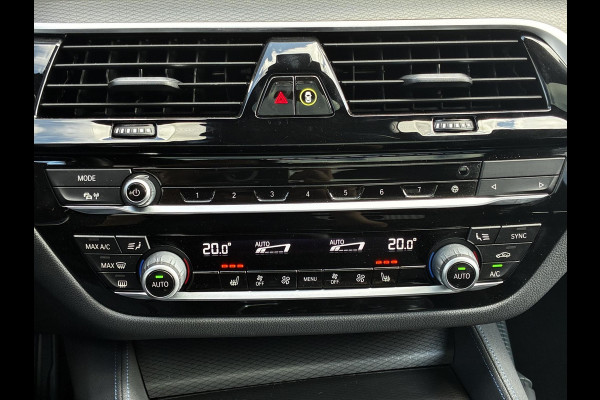 BMW 5 Serie Touring 530d High Executive M Sport Pakket Automaat / Live Cockpit Professional / Head-Up Display / Panoramadak / Laser / Adaptieve Cruise Control / Stoelverwarming / HiFi / 20 Inch / Sportstoelen voor / DAB