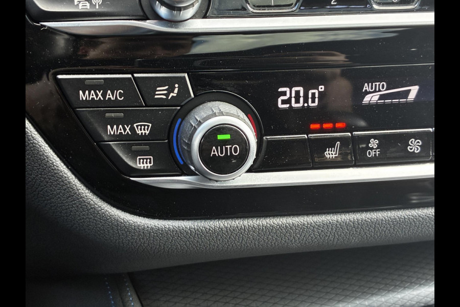 BMW 5 Serie Touring 530d High Executive M Sport Pakket Automaat / Live Cockpit Professional / Head-Up Display / Panoramadak / Laser / Adaptieve Cruise Control / Stoelverwarming / HiFi / 20 Inch / Sportstoelen voor / DAB