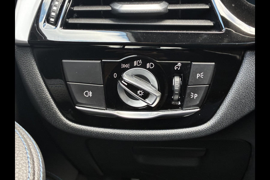 BMW 5 Serie Touring 530d High Executive M Sport Pakket Automaat / Live Cockpit Professional / Head-Up Display / Panoramadak / Laser / Adaptieve Cruise Control / Stoelverwarming / HiFi / 20 Inch / Sportstoelen voor / DAB