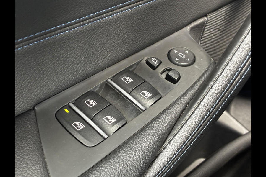 BMW 5 Serie Touring 530d High Executive M Sport Pakket Automaat / Live Cockpit Professional / Head-Up Display / Panoramadak / Laser / Adaptieve Cruise Control / Stoelverwarming / HiFi / 20 Inch / Sportstoelen voor / DAB