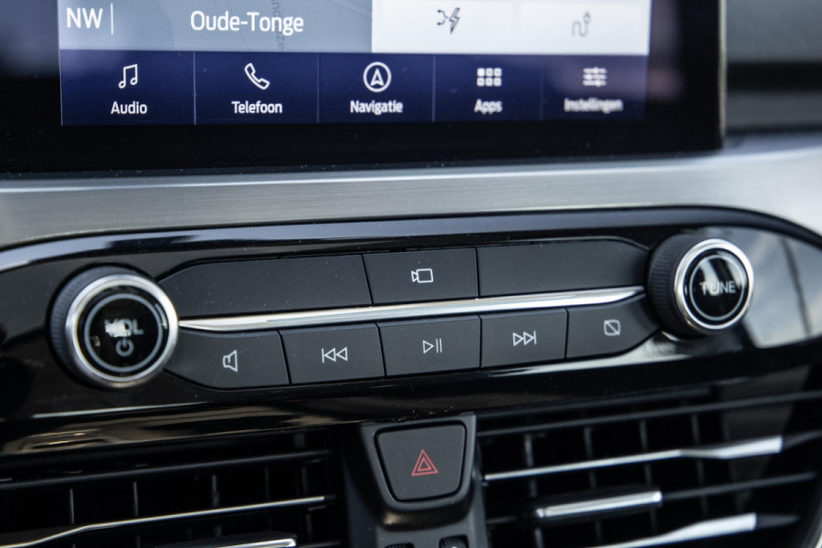 Ford Kuga 2.5 PHEV Titanium PANORAMA DAK / CAMERA / ADAPTIVE CRUISE / STOEL VERWARMING / CARPLAY