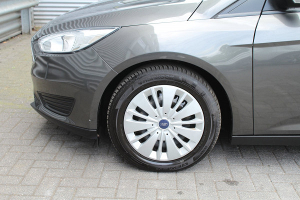 Ford FOCUS Wagon 1.0 101pk Trend Trekhaak NL-Auto NAP