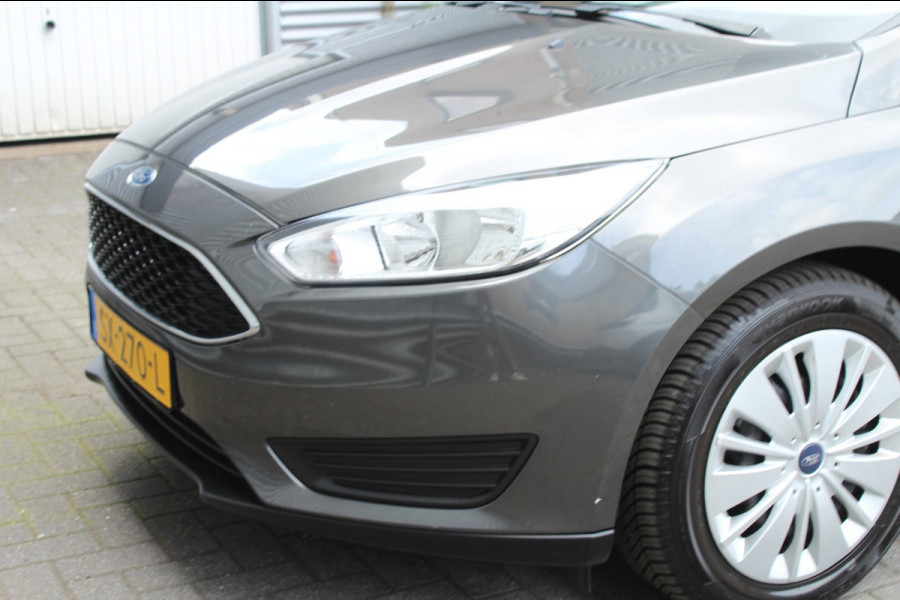 Ford FOCUS Wagon 1.0 101pk Trend Trekhaak NL-Auto NAP