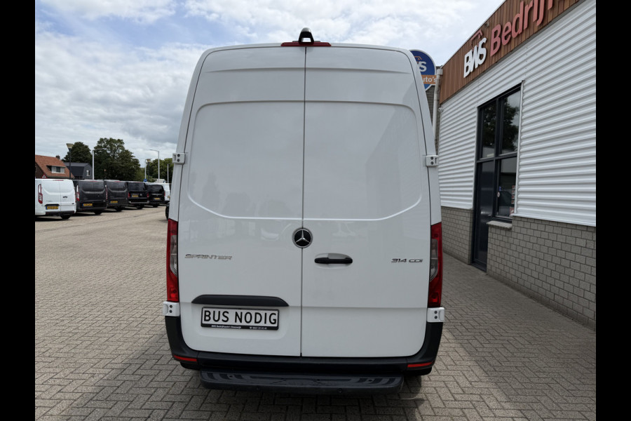Mercedes-Benz Sprinter 314 2.2 CDI L2H2 automaat / vaste prijs rijklaar € 20.950 ex btw / euro 6 / bpm vrij / lease vanaf € 342 / leer / cruise en climate control / camera / standkachel / ingerichte laaruimte !