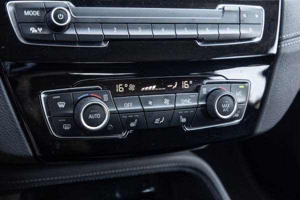 BMW X2 xDrive25e Executive CAMERA / PLUG IN HYBRID / STOELVERWARMING / DEALER ONDERHOUDEN
