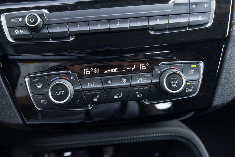 BMW X2 xDrive25e Executive CAMERA / PLUG IN HYBRID / STOELVERWARMING / DEALER ONDERHOUDEN