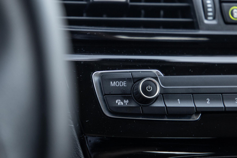 BMW X2 xDrive25e Executive CAMERA / PLUG IN HYBRID / STOELVERWARMING / DEALER ONDERHOUDEN