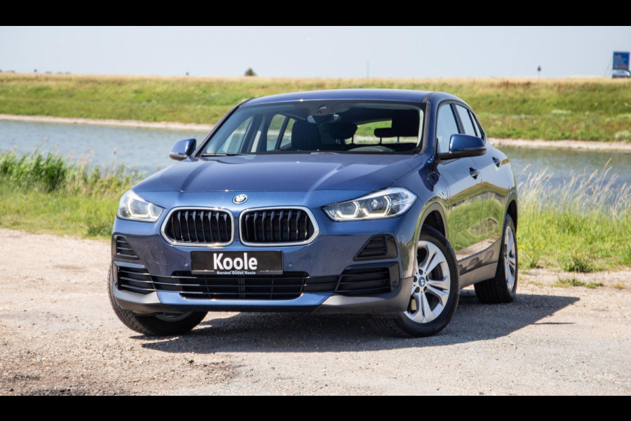 BMW X2 xDrive25e Executive CAMERA / PLUG IN HYBRID / STOELVERWARMING / DEALER ONDERHOUDEN