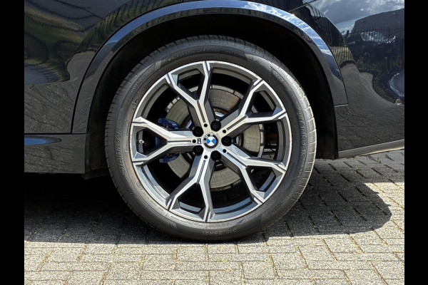 BMW X5 xDrive45e High Executive M Sport Pakket Automaat / Live Cockpit Professional / Panoramadak / Trekhaak / Comfortstoelen / Head-Up Display / Luchtvering / Driving Assistant Professional / Hifi / Stoelverwarming voor+achter /