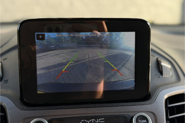 Ford Transit Connect 1.0 L2 | BPM VRIJ | Airco | Camera | Multimedia | 3-zits | NAVI | Bluetooth | PDC