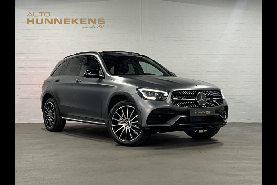 Mercedes-Benz GLC 300e 4MATIC Adapt. cruise | Open dak | Burmester | Massage | Memory | Stoelverwarming | Camera | Ambiente verlichting | Carplay | Originele kleur*