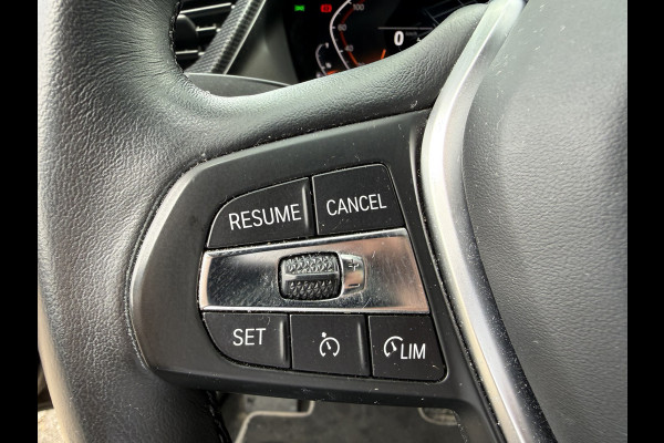 BMW 1-serie 118i Business Edition Plus ** Automaat ** Leder ** Carplay ** Stoelverwarming Alarm klasse 3 ** NL auto ** NAP!!