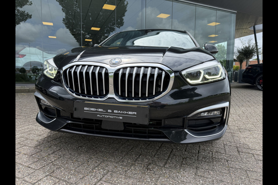 BMW 1-serie 118i Business Edition Plus ** Automaat ** Leder ** Carplay ** Stoelverwarming Alarm klasse 3 ** NL auto ** NAP!!