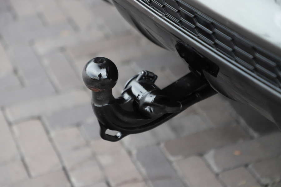 Ford Kuga 1.5 EcoBoost ST Line | 150PK | Keyless-go | Carplay | Stoel/Stuurverwarming | Sony audio | Sfeerverlichting | Camera | 2019.