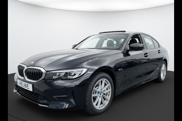 BMW 3-serie 330e 290PK HIGH EXECUTIVE HALF-LEDER/CAMERA/NAVI/PANORAMADAK