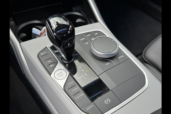 BMW 3-serie 330e 290PK HIGH EXECUTIVE HALF-LEDER/CAMERA/NAVI/PANORAMADAK