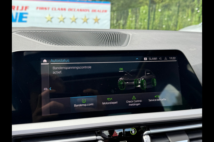 BMW 3-serie 330e 290PK HIGH EXECUTIVE HALF-LEDER/CAMERA/NAVI/PANORAMADAK
