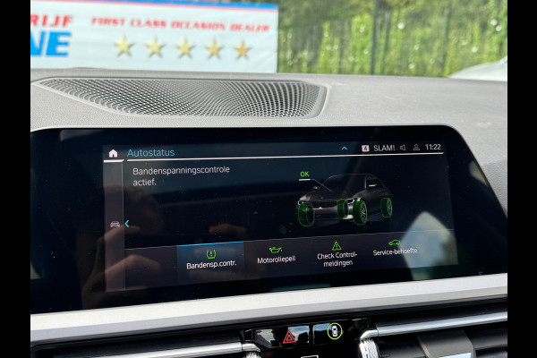 BMW 3-serie 330e 290PK HIGH EXECUTIVE HALF-LEDER/CAMERA/NAVI/PANORAMADAK
