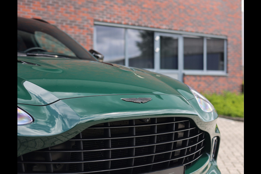 Aston Martin Dbx 4.0 V8