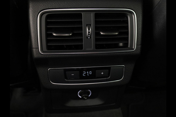 Audi Q5 45 TFSI quattro S edition 245pk S-tronic | Navigatie | Parkeercamera | Sportstoelen | 18 inch Lichtmetalen velgen | Parkeersensoren voor en achter