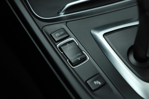 BMW 4 Serie Gran Coupé 420i M-Sport | 184PK | Schuifdak | Head-up | Keyless-go | Harman/Kardon | Stuurwielverw. | Leder | NL-Auto | 2019.