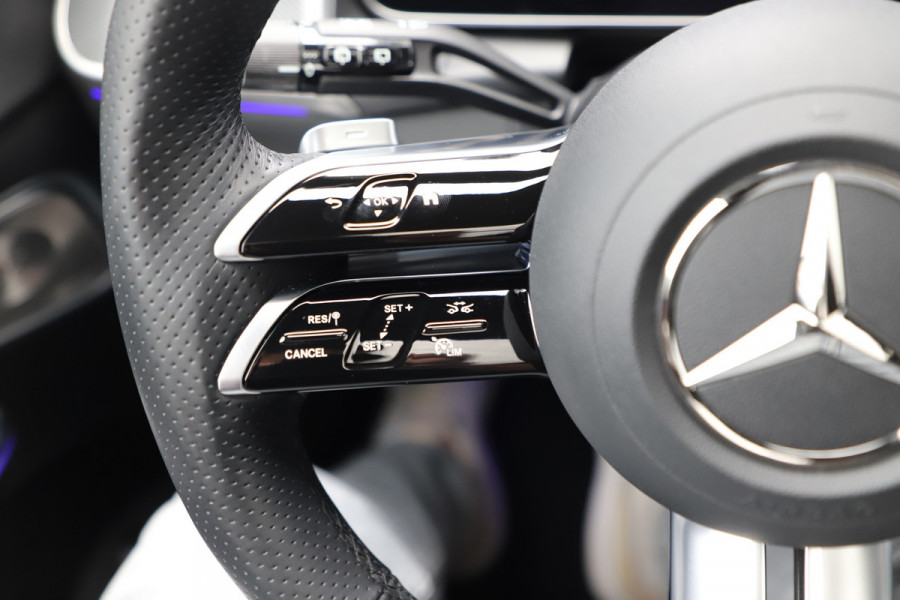 Mercedes-Benz GLC 300e AMG 4-Matic | 313PK | Luchtvering | Achterasbesturing | Head-up | Burmester | Keyless-go | Sfeerverlichting | Air-balance |