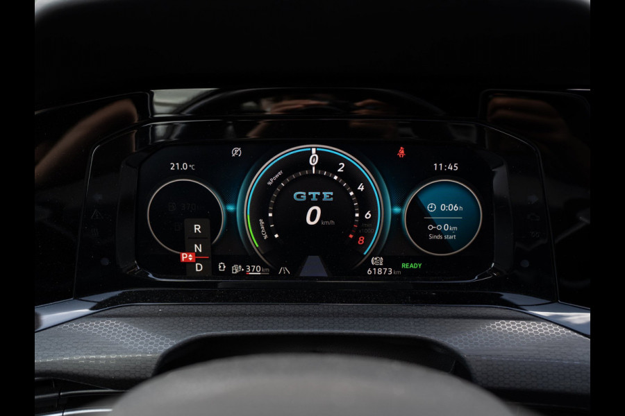 Volkswagen Golf 1.4 eHybrid 245PK GTE | Matrix | Pano | Camera | Trekhaak