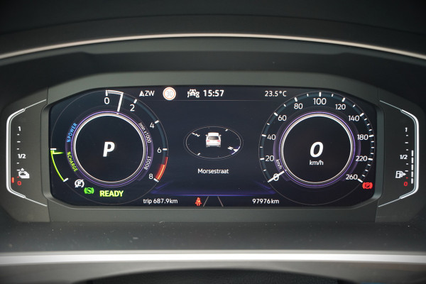 Volkswagen Tiguan 1.4 TSI eHybrid Elegance Business | Stoelverwarming | Stuurverwarming | iQ Light | Adaptive Cruise Control | Trekhaak | Apple Carplay | Navigatie | Camera | SOH 84%