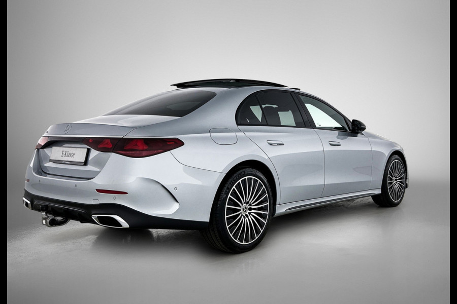 Mercedes-Benz E-Klasse 300 e Sport Edition | Nightpakket | Parkeerpakket | Memorypakket | Trekhaak | Panoramaschuifdak | 360° camera | 20-inch multispaak AMG velgen | GUARD 360° | Warmtewerend, donkergetint glas |