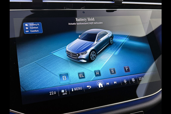 Mercedes-Benz E-Klasse 300 e Sport Edition | Nightpakket | Parkeerpakket | Memorypakket | Trekhaak | Panoramaschuifdak | 360° camera | 20-inch multispaak AMG velgen | GUARD 360° | Warmtewerend, donkergetint glas |