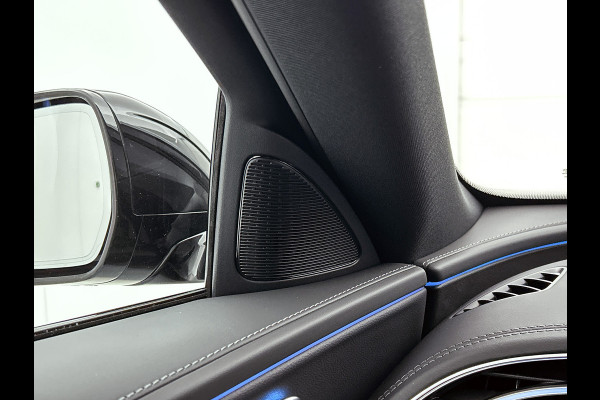 Mercedes-Benz E-Klasse 300 e Sport Edition | Nightpakket | Parkeerpakket | Memorypakket | Trekhaak | Panoramaschuifdak | 360° camera | 20-inch multispaak AMG velgen | GUARD 360° | Warmtewerend, donkergetint glas |