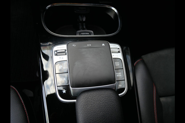 Mercedes-Benz A-Klasse 250 AMG NIGHT EDITION | AUTOMAAT | CAMERA | DIAMOND GRILL | 224 PK!!