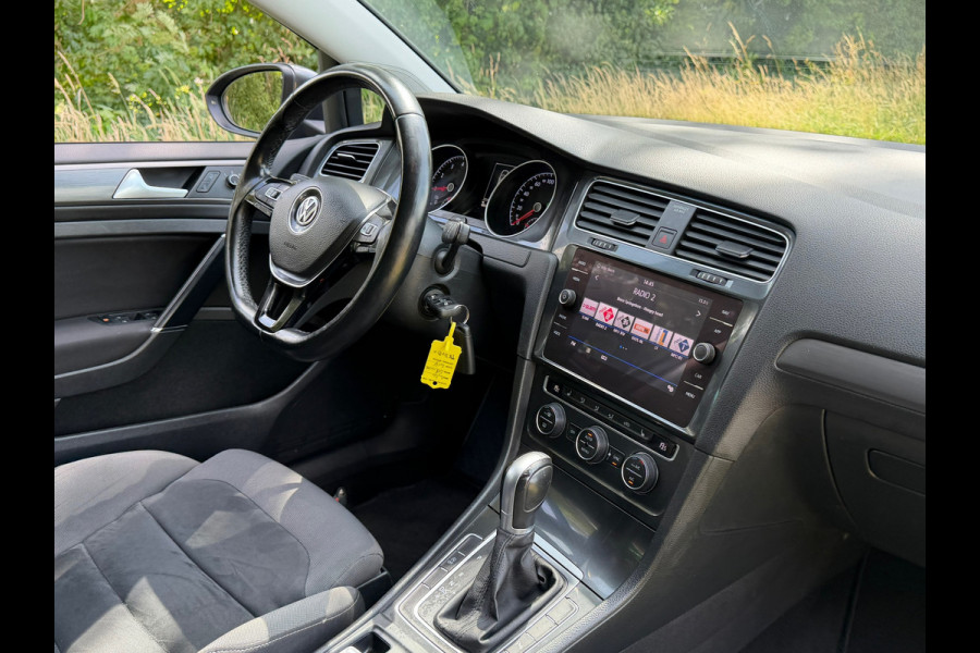 Volkswagen Golf Variant 1.5 TSI Comfortline Business | Automaat + Camera + Trekhaak Nu € 11.975,-!!!