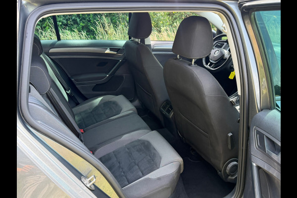 Volkswagen Golf Variant 1.5 TSI Comfortline Business | Automaat + Camera + Trekhaak Nu € 11.975,-!!!