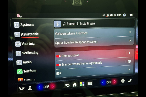 Mercedes-Benz Glb 200 Business Solution AMG 7p. 58 kWh | Premium Plus pakket | Winterpakket | Nightpakket | Parkeerpakket | Trekhaak | Sportstoelen | GUARD 360° | Vast panoramadak | Burmester® 3D surround sound system | 19” vijfspaaks AMG-velgen |