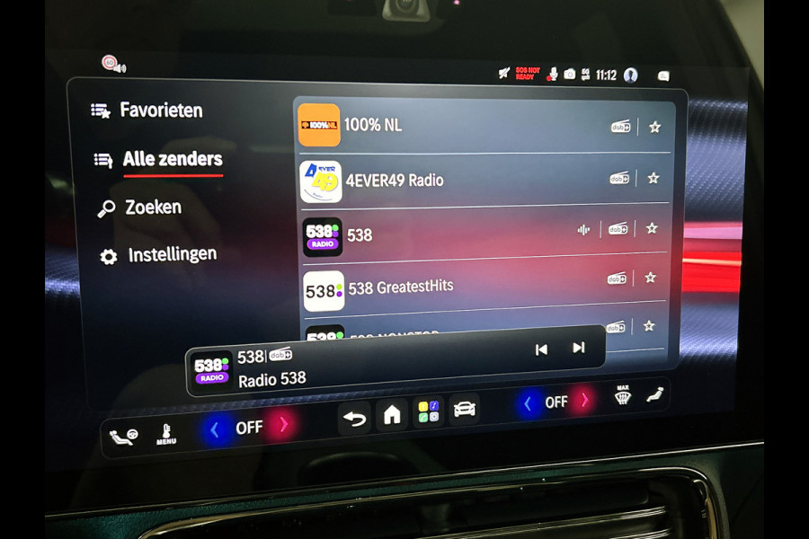 Mercedes-Benz Glb 200 Business Solution AMG 7p. 58 kWh | Premium Plus pakket | Winterpakket | Nightpakket | Parkeerpakket | Trekhaak | Sportstoelen | GUARD 360° | Vast panoramadak | Burmester® 3D surround sound system | 19” vijfspaaks AMG-velgen |