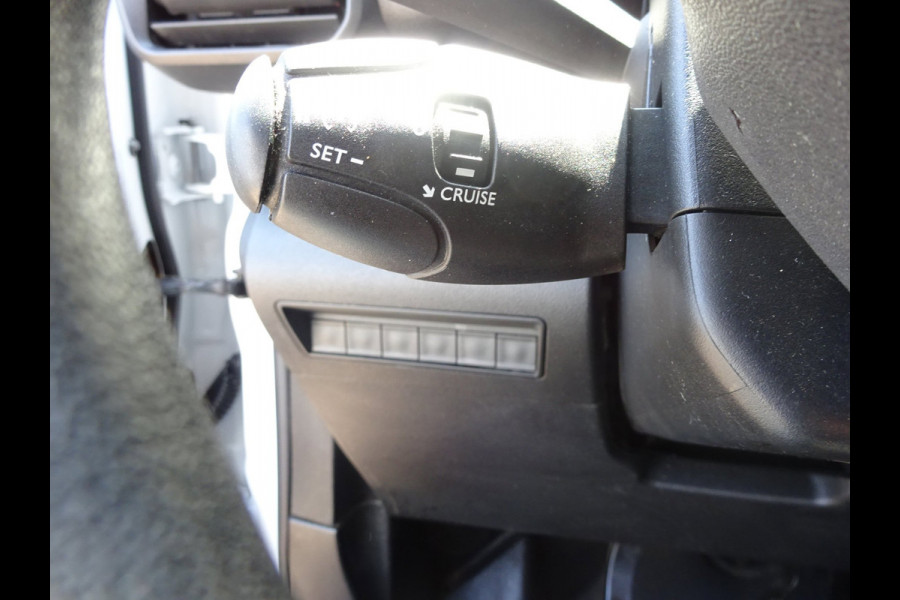 Peugeot Partner 1.2 PureTech Pro BENZINE AIRCO NAVI CRUISE CONTROL PDC SCHUIFDEUR