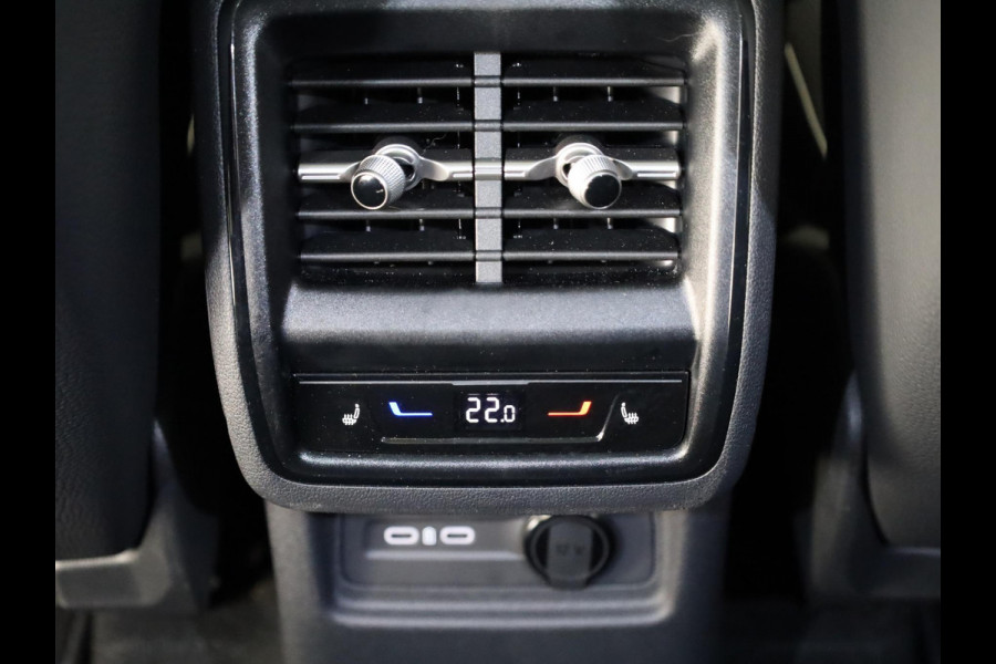 Škoda Kodiaq 1.5 TSI PHEV Sportline Business 204 pk Automaat (DSG) | Verlengde garantie | Panoramadak | Trekhaak (wegklapbaar) | Parkeersensoren | Achteruitrijcamera | Stoelverwarming v/a |