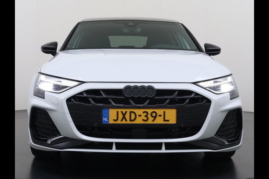 Audi A3 Sportback 45 TFSI e S edition Competition 272pk PHEV| 8.000KM!  | INCL. BTW | 143km RANGE WLTP!! | ADD. CRUISE | PANORAMADAK | FABRIEKSGARANTIE t/m 04-2027| MEGA COMPLETE AUTO| S-LINE BINNEN + BUITEN| LEDER|